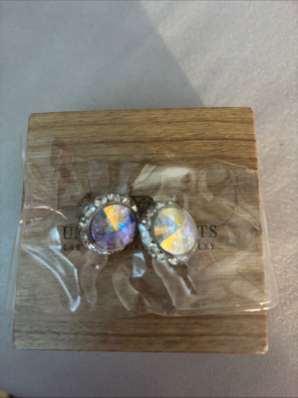Aurora Crystal Halo Stud Earrings - Yellow/Gold